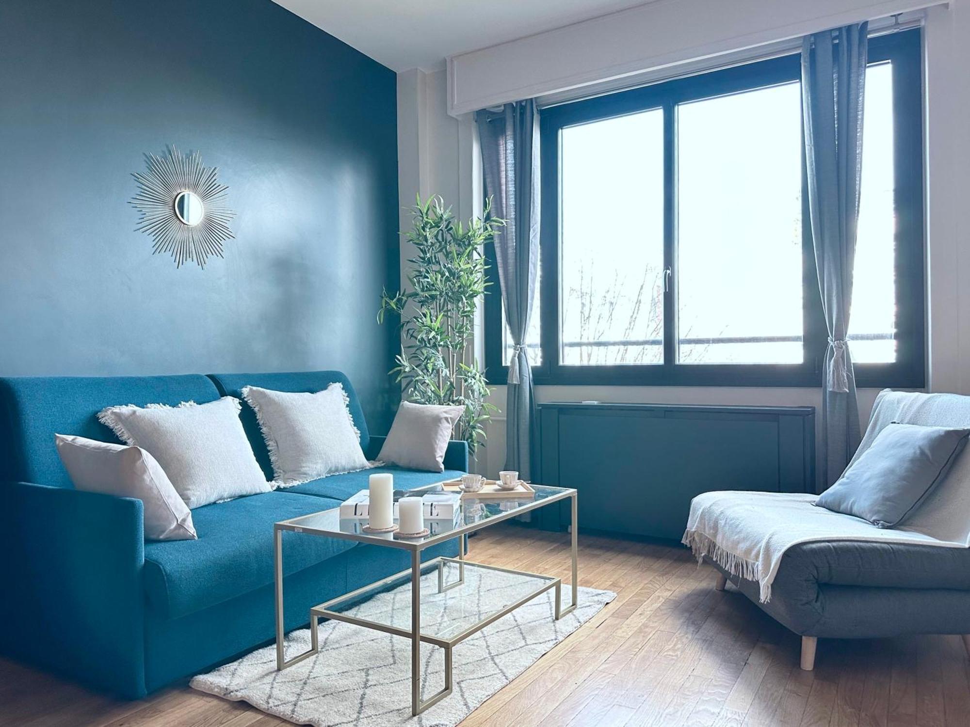 Stylish Apartment With A Balcony In Paris Exterior photo